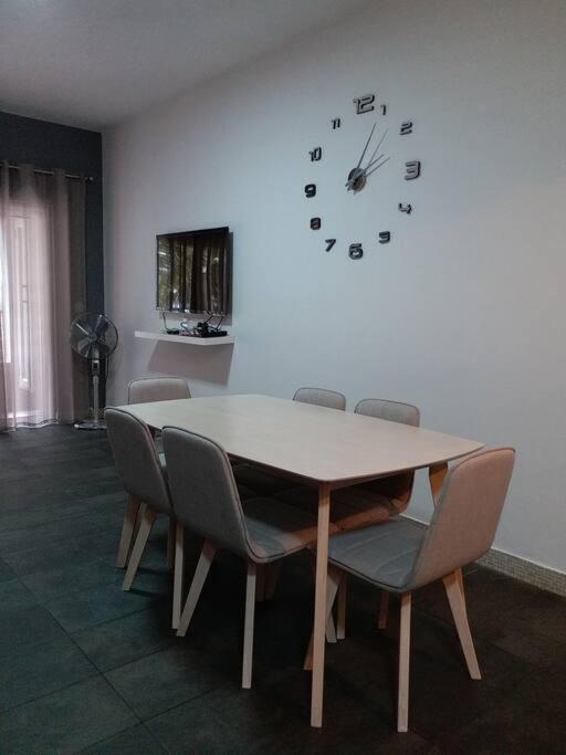 Beachfront Apartment Flic en Flac Екстер'єр фото